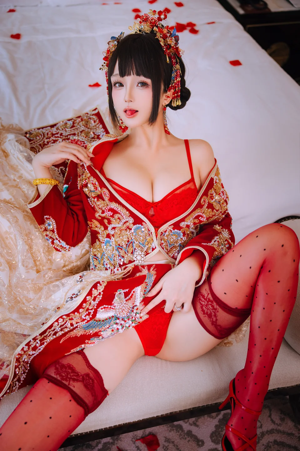 日奈娇 - 洞房花烛 [190P,5V-1.69GB]  tg@simisebaisi 【丝足阁】037.webp